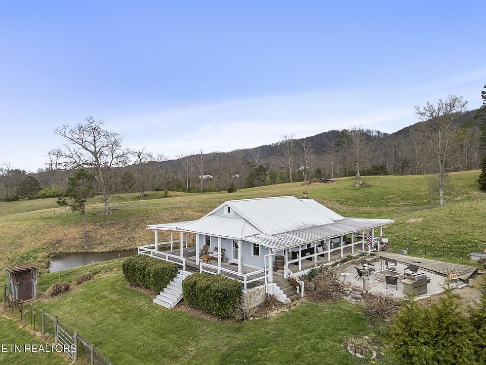 1397 Tater Valley Rd, Washburn, TN 37888 | Zillow