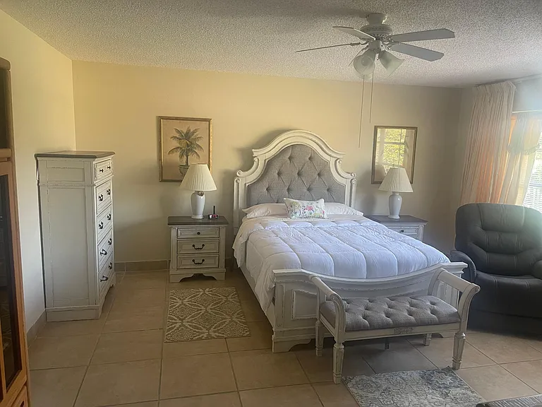 1420 High Point Way SW #B — Photo 7