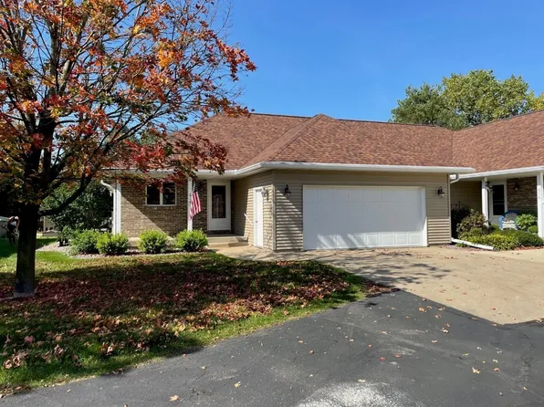 614 Prairie Hills Dr, Dodgeville, WI 53533