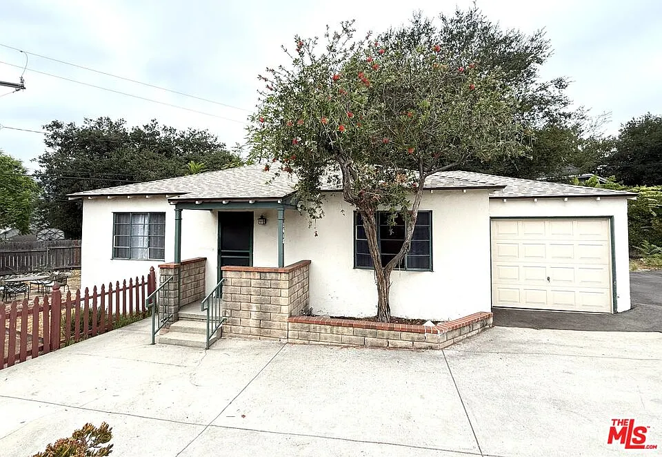 2618 Prospect Ave