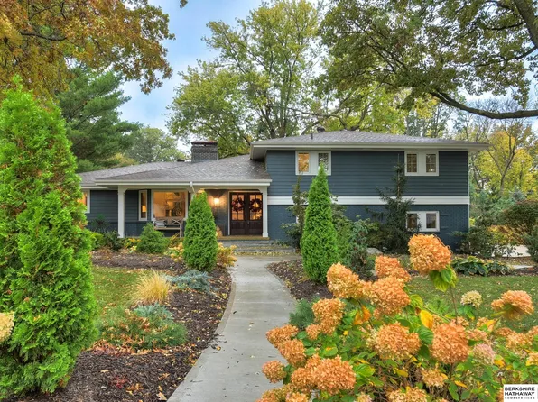 9359 Jones St, Omaha, NE 68114