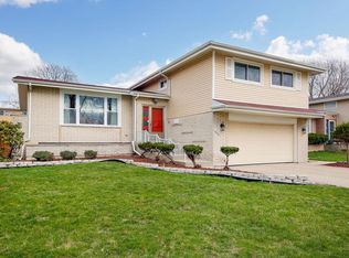 10325 S Karlov Ave, Oak Lawn, IL 60453