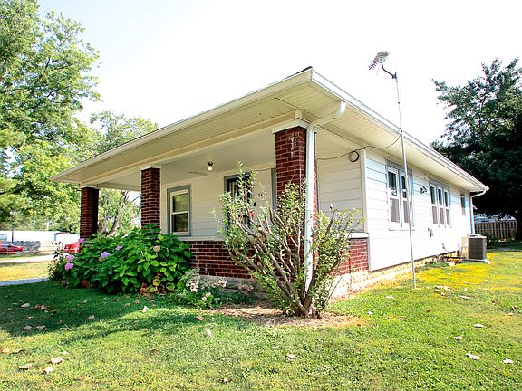 3rd image of 747 Sparrow Ave