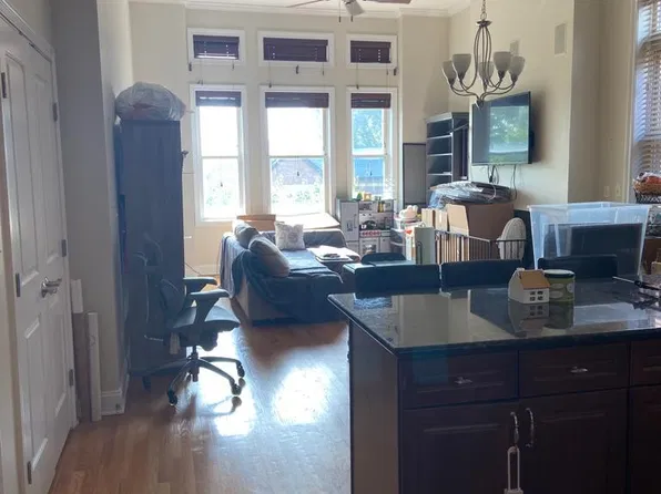 3333 S Prairie Ave APT 3N, Chicago, IL 60616