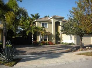 8983 SW 210th Ter, Cutler Bay, FL 33189