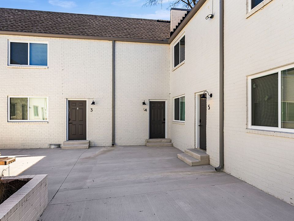 Unit # 4 Front Entrance