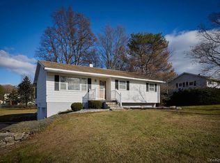 17 Andover Lane, Poughkeepsie, NY 12601