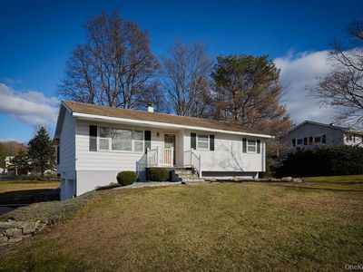 17 Andover Lane, Poughkeepsie, NY, 12601