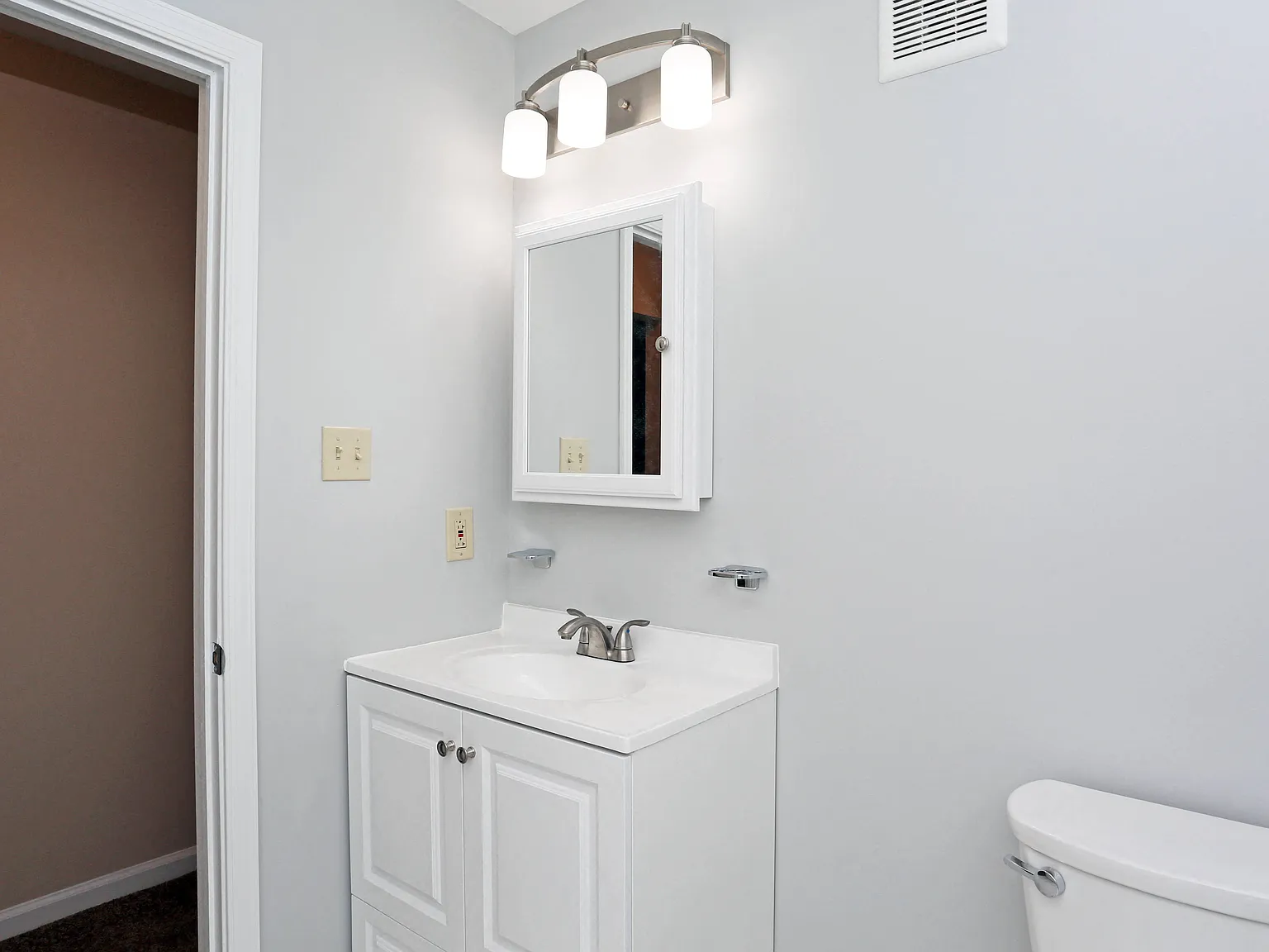 Pennsbury Court Apartments — Photo 4
