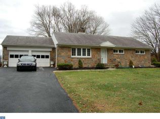 31 Broomall Ln, Glen Mills, PA 19342