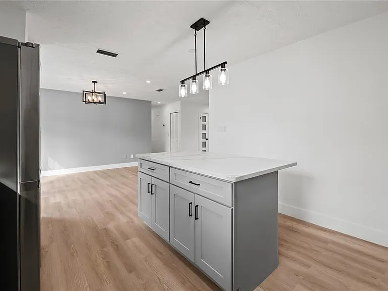 3206 Las Brisas Dr — Photo 13