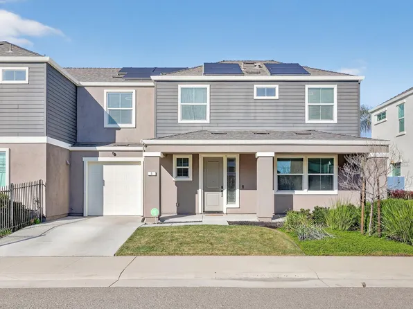 6 Aurum Park Ct, Sacramento, CA 95838