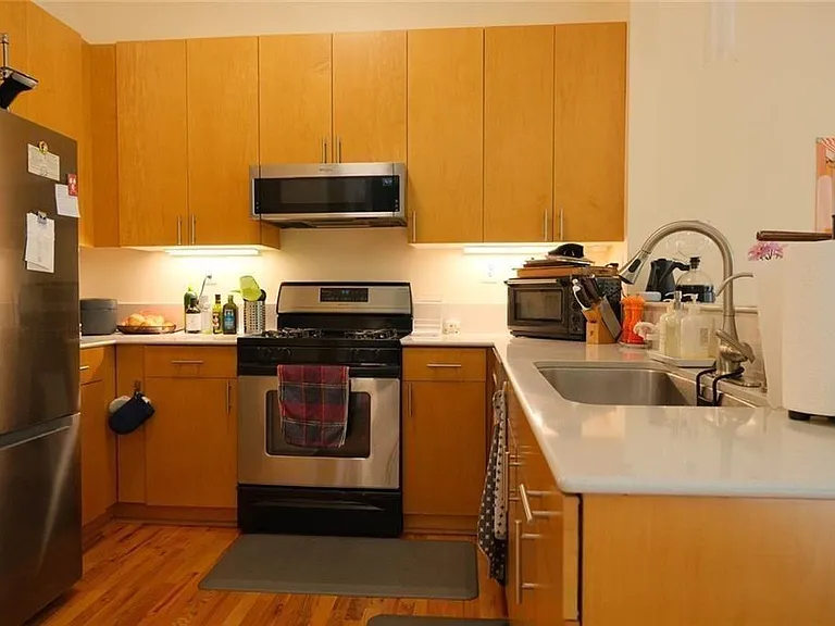 15 Waddell St NE #104 — Photo 5