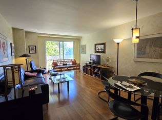 950 Massachusetts Ave APT 214, Cambridge, MA 02139