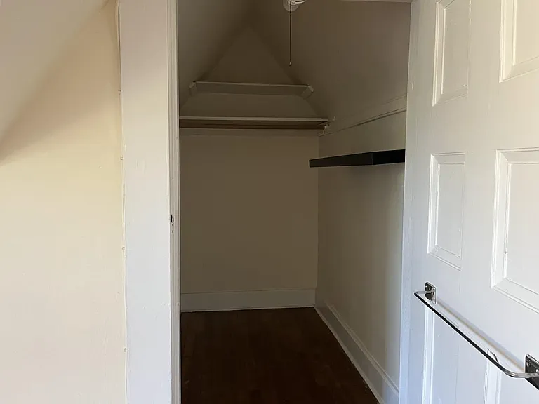 166 Gordonhurst Ave — Photo 12