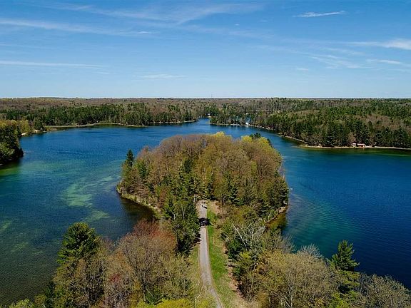 5th image of 2896 Bass Bay Ct