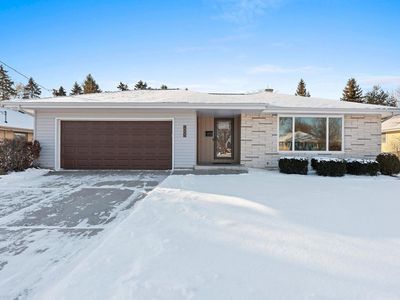 2003 Richmond AVENUE, Manitowoc, WI, 54220