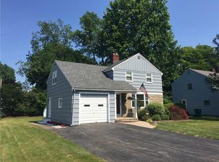 84 Sydenham Rd, Rochester, NY 14609