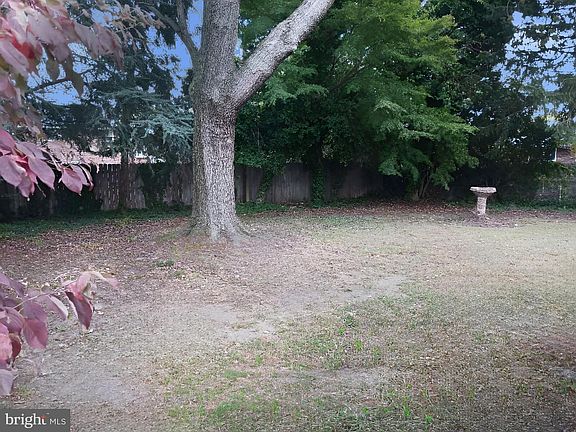 2nd image of 4209 Royal Ave