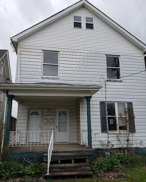 1st image of 222 Alexander Ave