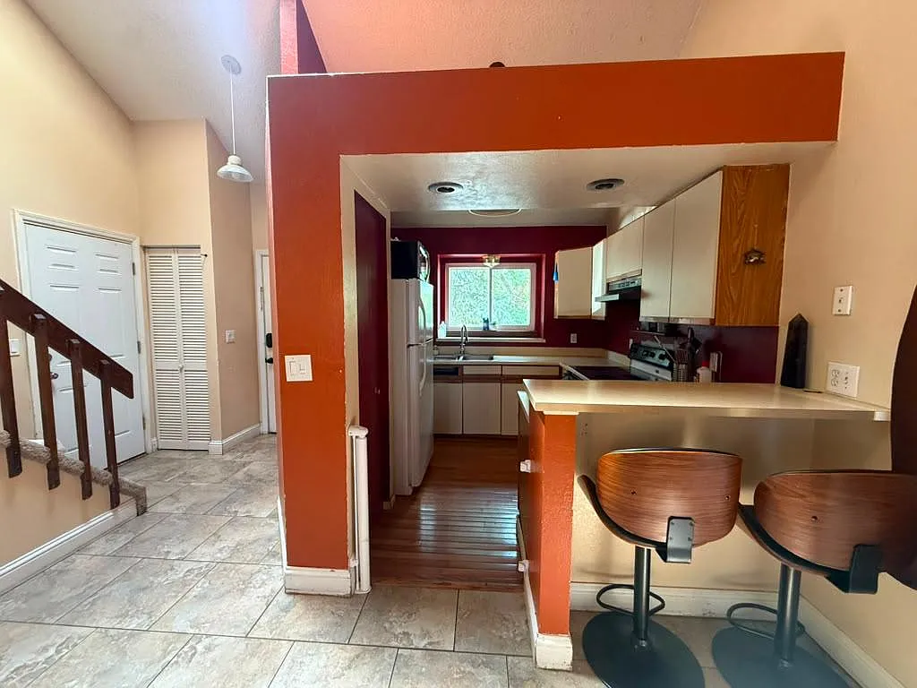 1922 Copper Creek Dr — Photo 4