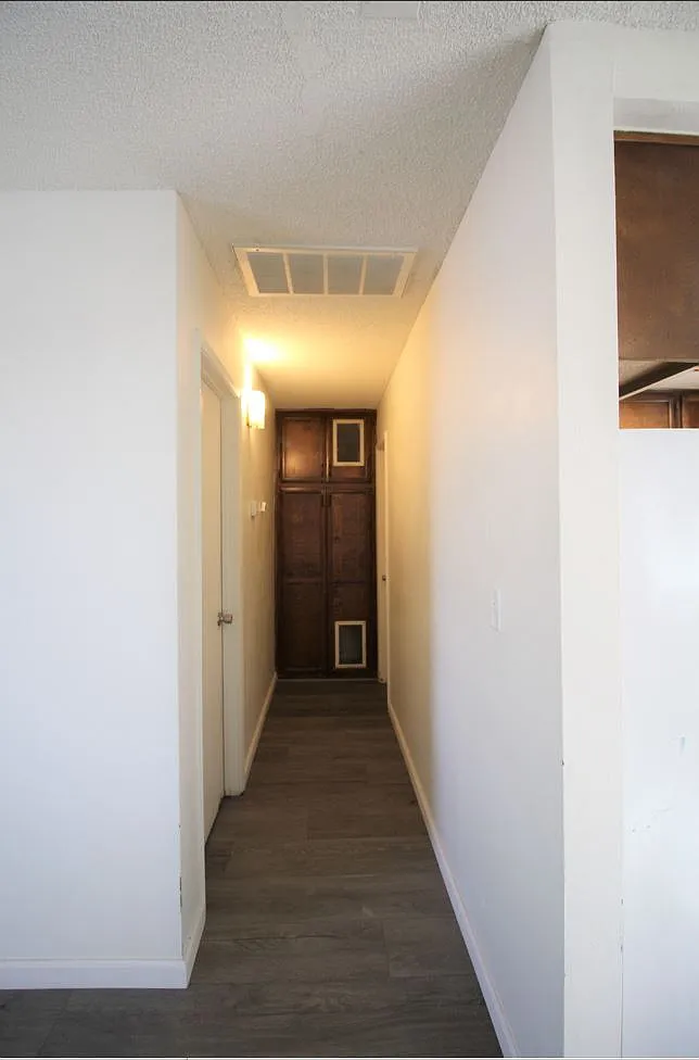 1 bed, 100 sqft, $1,095 — Photo 4