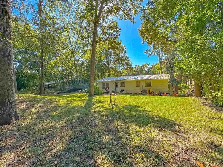 2034 Harriet Dr — Photo 37