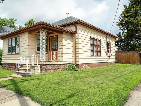 502 5th Ave NW, Waverly, IA 50677