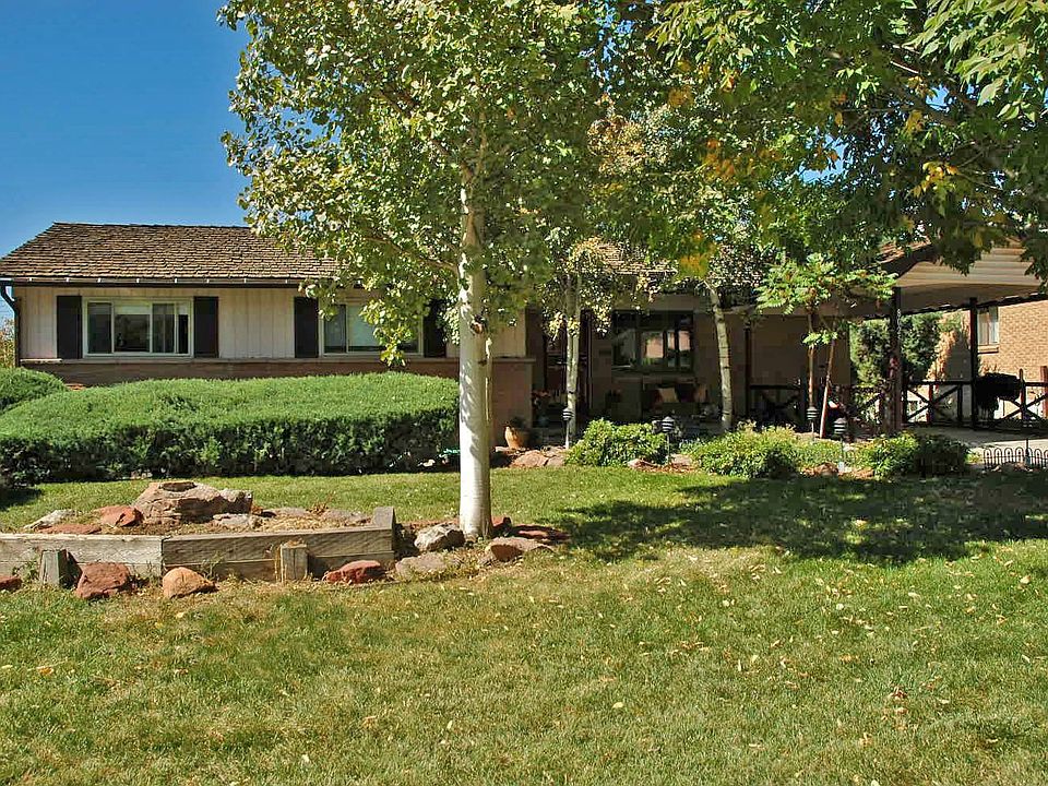 Quiet, mature neigborhood!