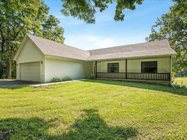 7519 Burr Oak Rd, Roscoe, IL 61073