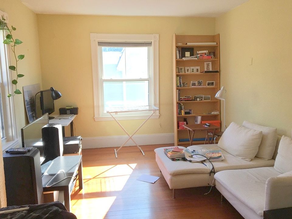 1st image of 17 Kenwood St #2