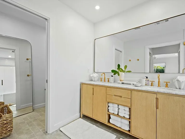 232 Cove Pl — Photo 36