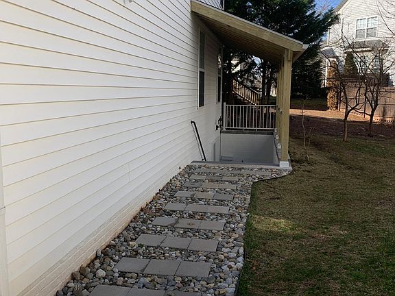 2nd image of 45830 Oak Branch Ln