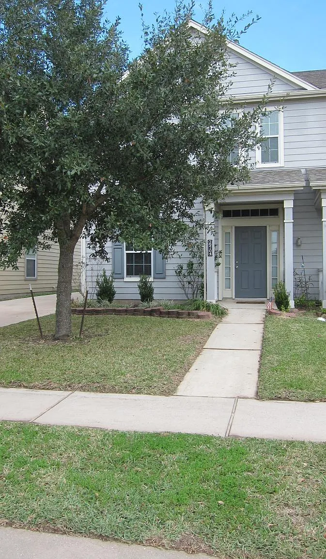 2 bed, 2.5 bath, 1540 sqft, $1,750 — Photo 1