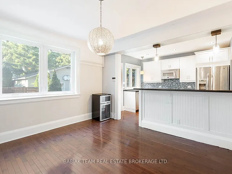 94 Woodside Ave — Photo 6