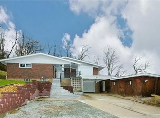 108 Walnut Ln, Smithton, PA