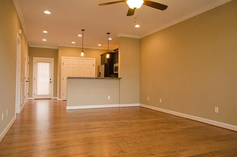 2 bed, 2.5 bath, 1296 sqft, $1,400 — Photo 4
