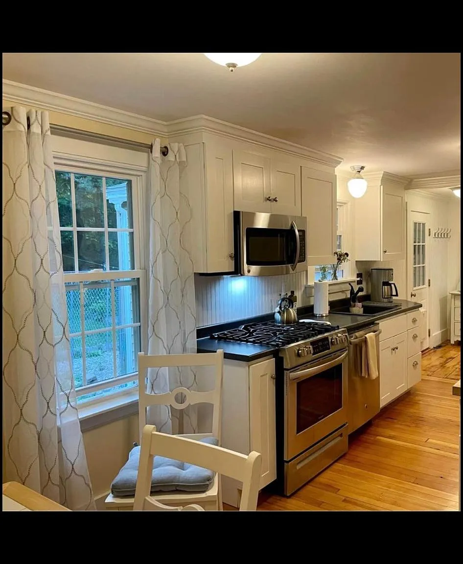 21 Park St — Photo 2