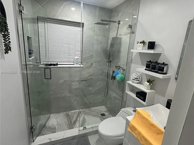 20515 NW 45th Ave — Photo 11