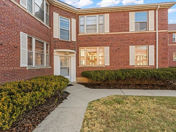 3rd image of 1502 Delmont Ct APT 1