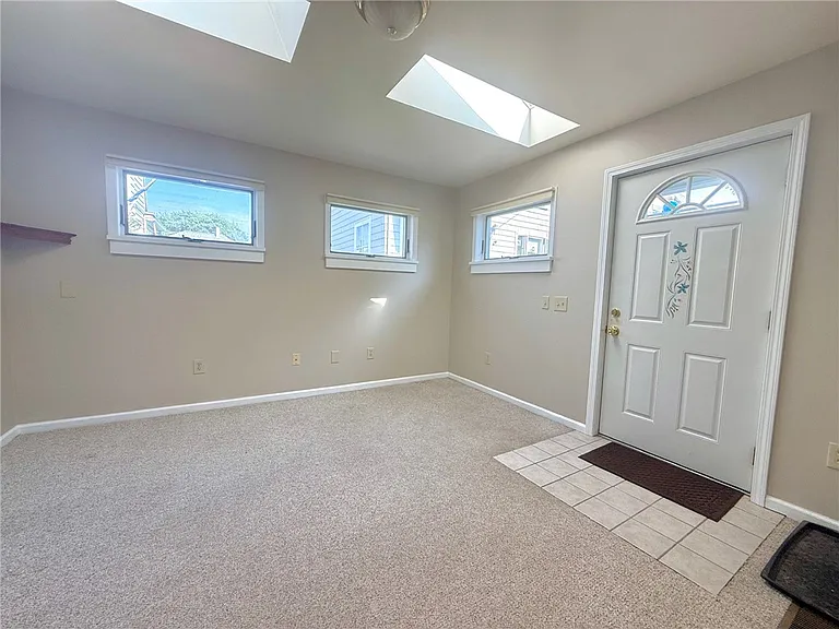 5156 Saint Paul Blvd — Photo 9