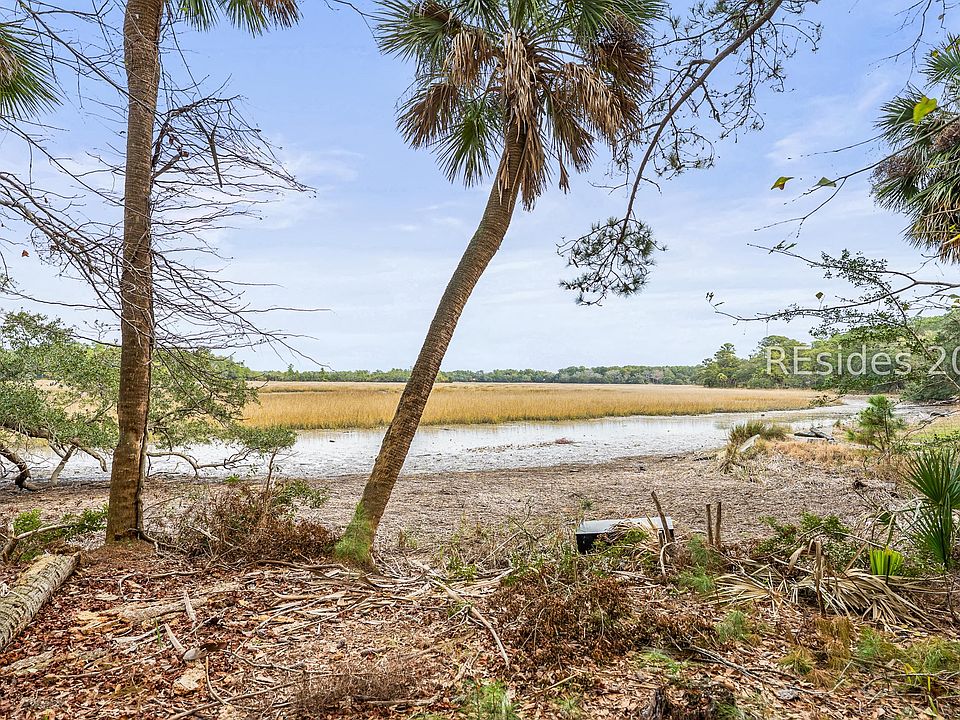 1st image of 14 Palm Point Rd
