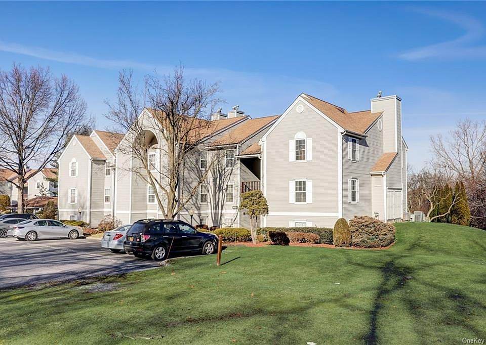 1058 Washington Green, New Windsor, NY 12553 Zillow