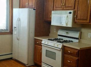 82 Cohasset St #1, Worcester, MA 01604