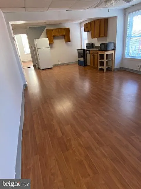 3 bed, 1.5 bath, 1980 sqft, $1,700 — Photo 2