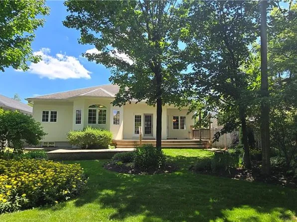 44 Laschinger Blvd, Wilmot, ON N3A 2G7