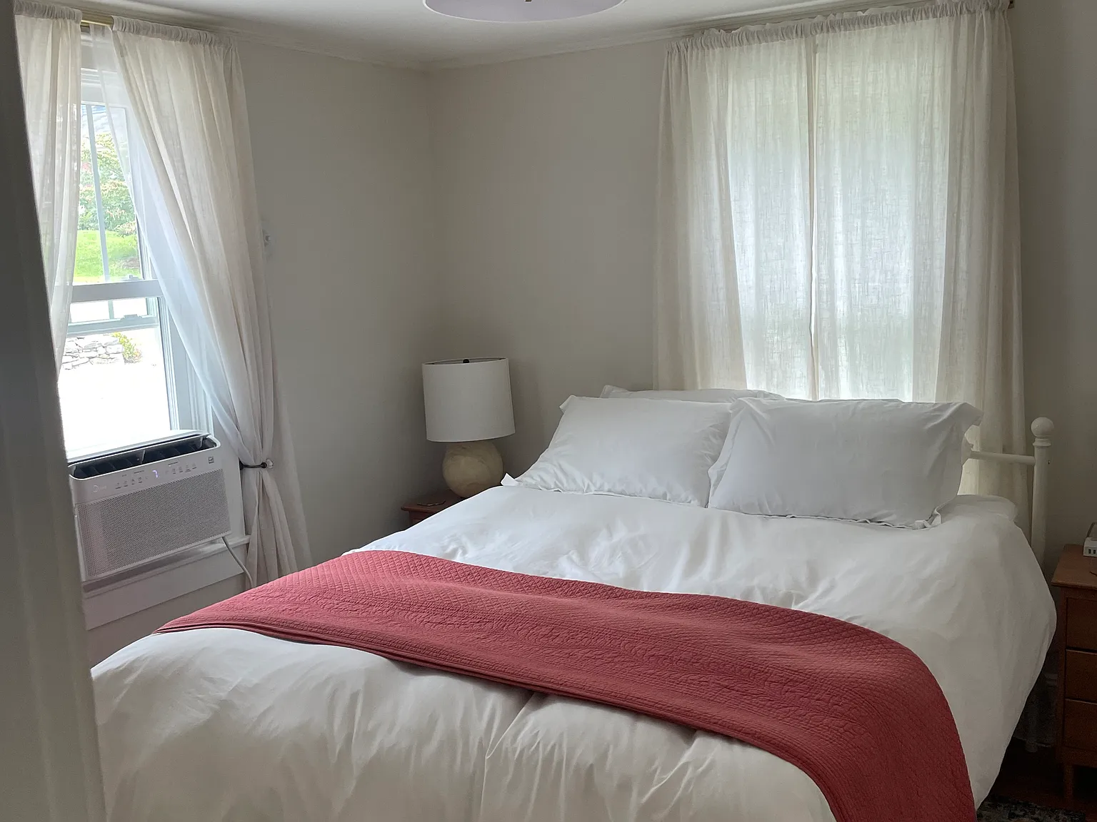 2 bed, 946 sqft, $2,750 — Photo 2