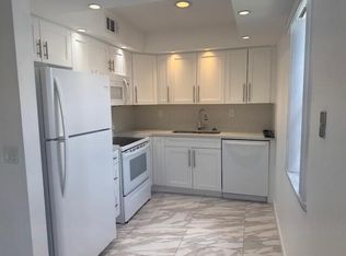 84 Normandy Ln #B, Delray Beach, FL 33484