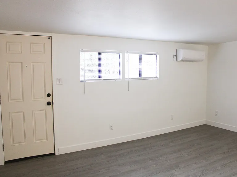 1634 Phillips Ave #STUDIO — Photo 5