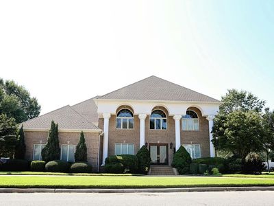 211 Brooke Dr, Muscle Shoals, AL, 35661